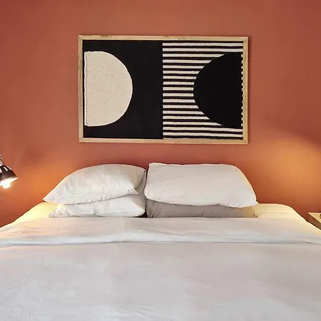 Queen Bedroom * アルジェズール